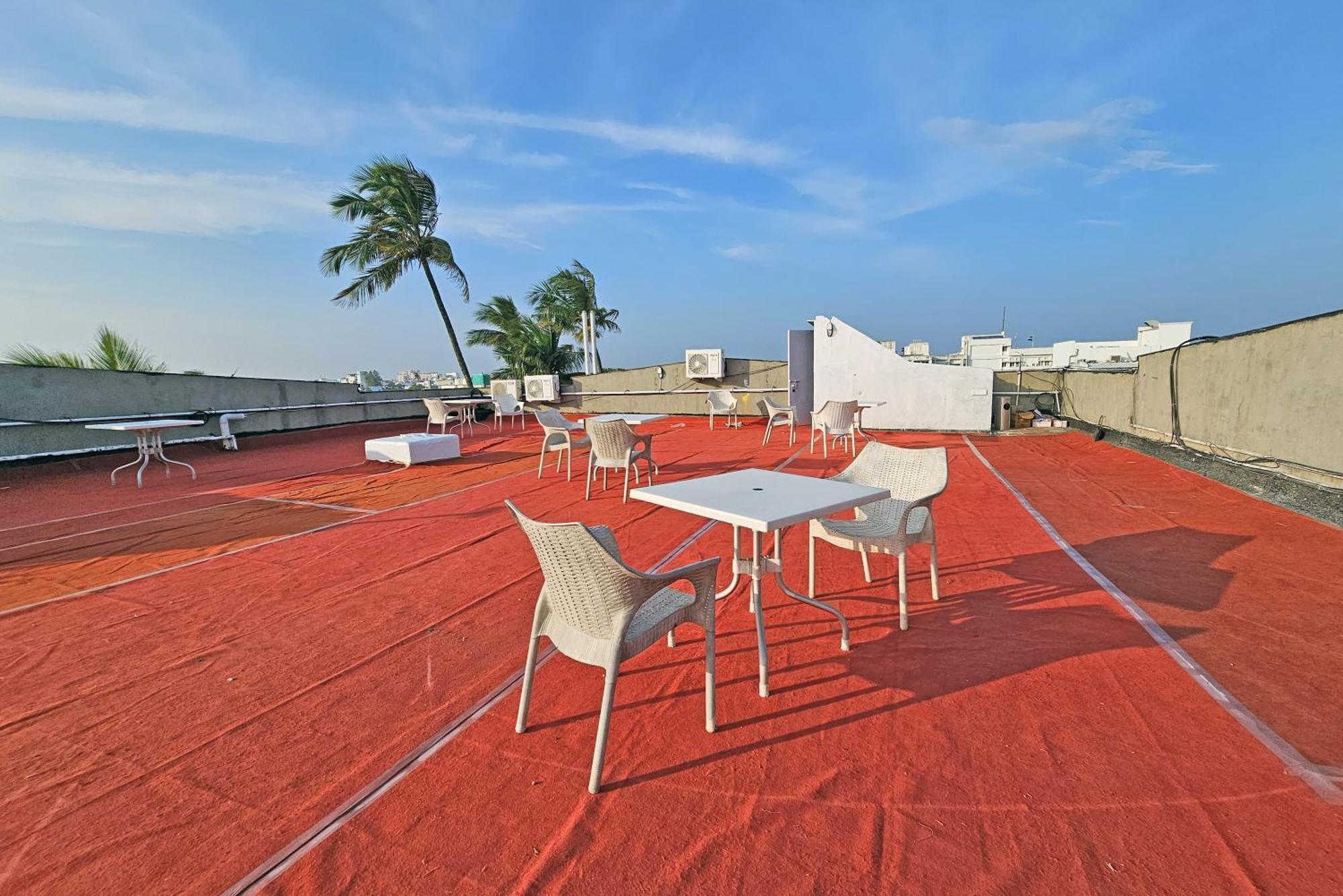 Le Colonial Suites ポンディシェリ エクステリア 写真